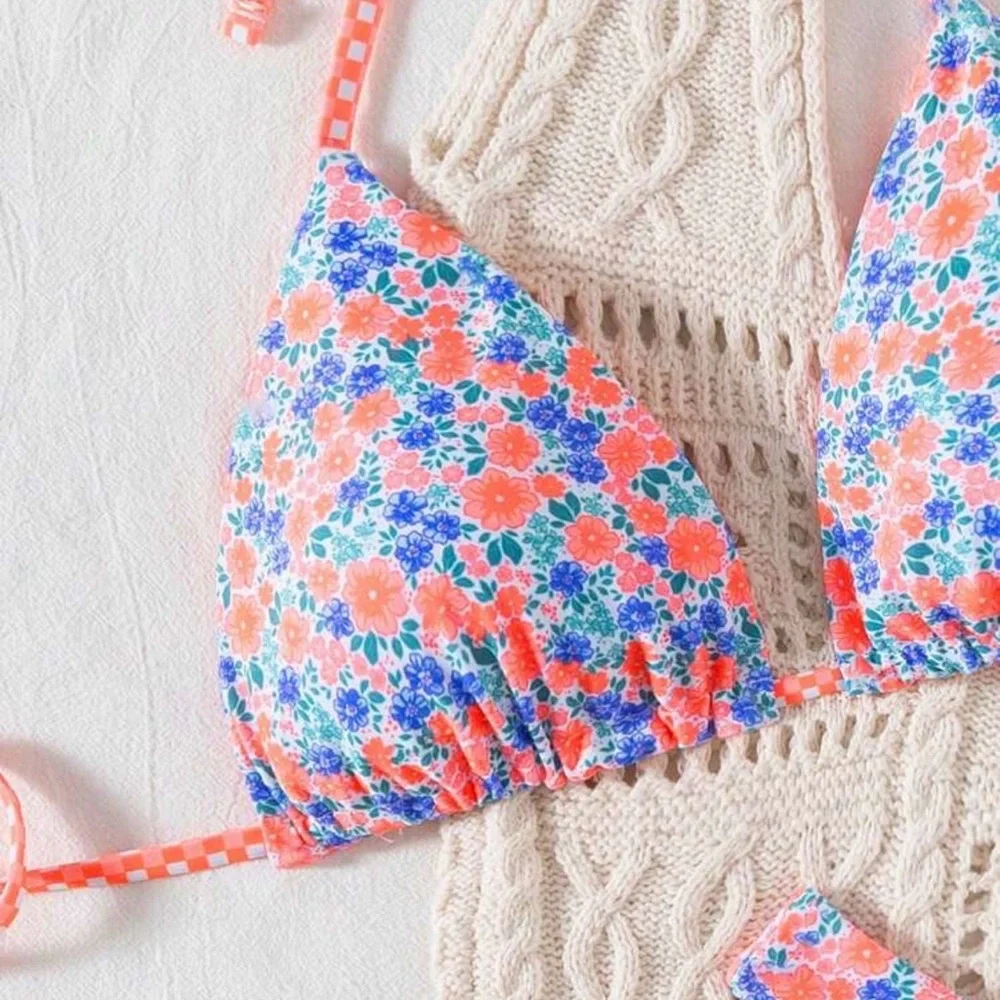 Floral Bikini Set with Crochet Bag - Picture 3 of 5